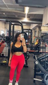 695264908: Chica busca chico en Madrid