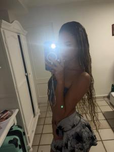 603965855: Chica busca chico en Granada