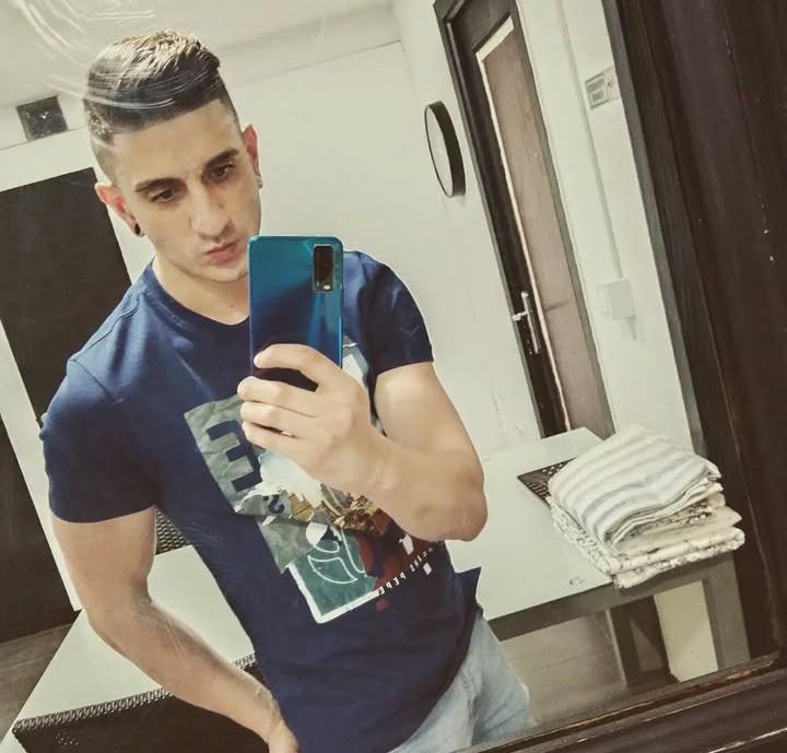 613887321: Chico busca chica en León