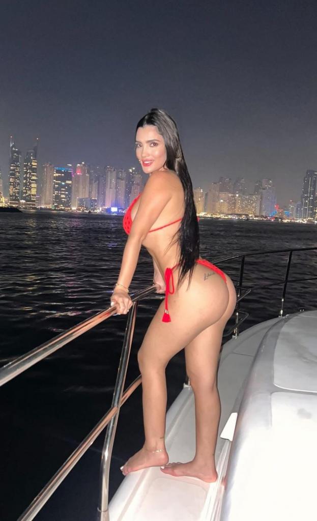 604239460: Chica busca chico en Málaga