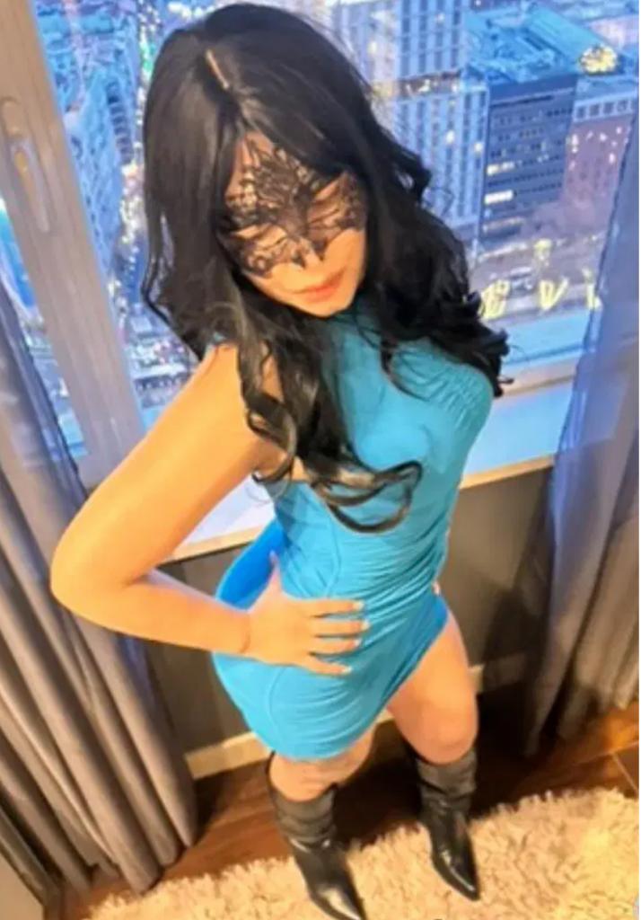 614406469: Chica busca chico en Madrid
