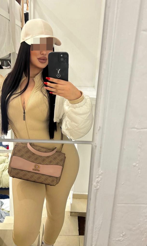 Chica busca chico en Cádiz: Chica busca chico