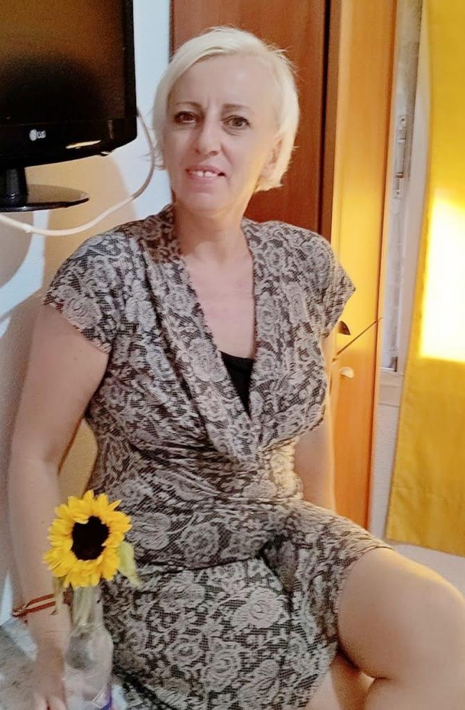 642234803: Chica busca chico en Alicante