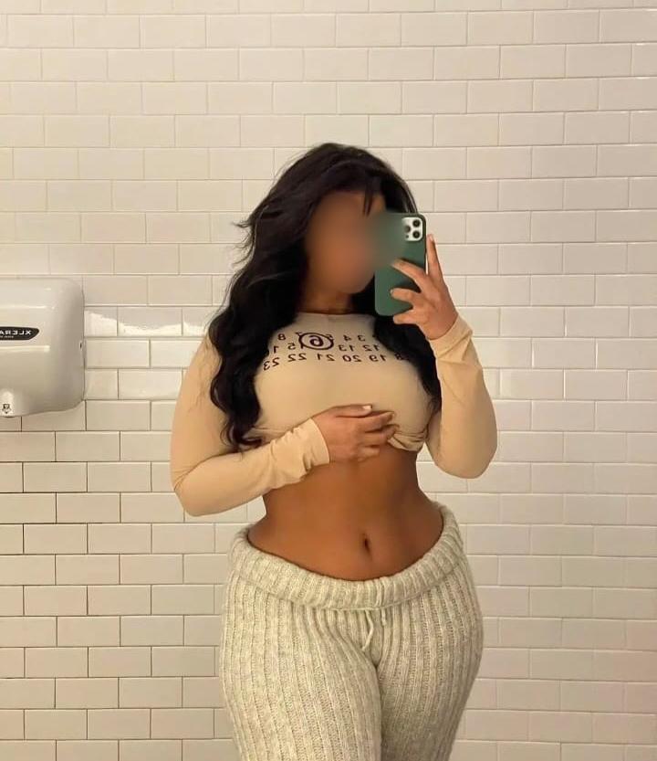 Chica busca chico en Cantabria: Chica busca chico
