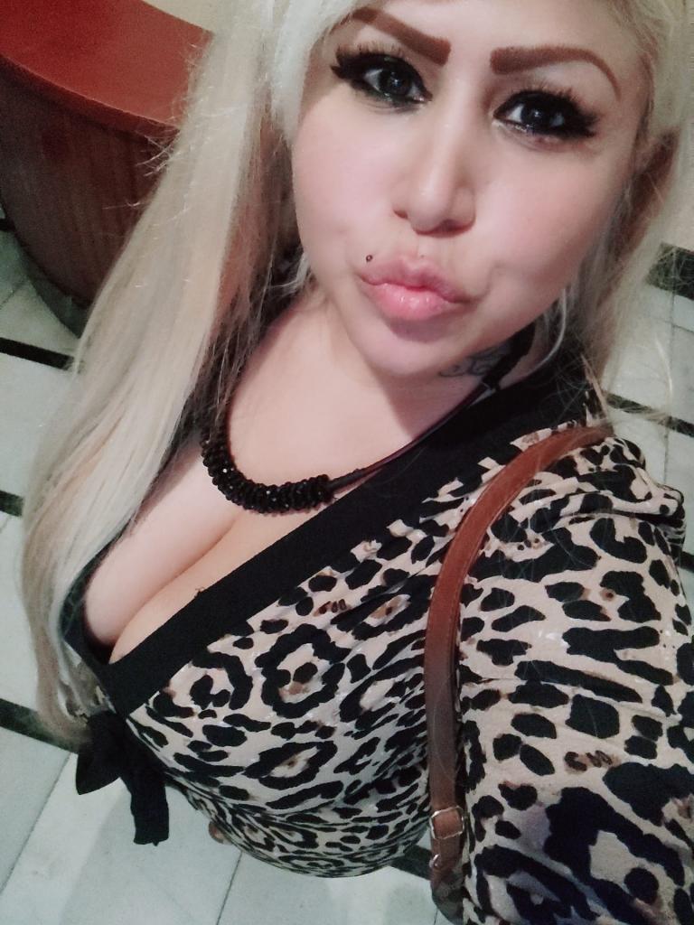 685794004: Chica busca chico en León