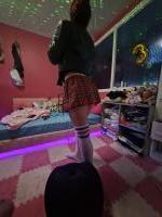 613849583: Chica busca chico en Barcelona