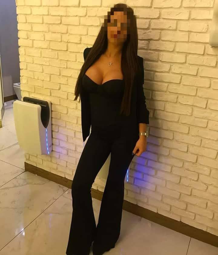611223267: Chica busca chico en Madrid