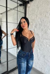 Chica busca chico en Málaga: Chica busca chico