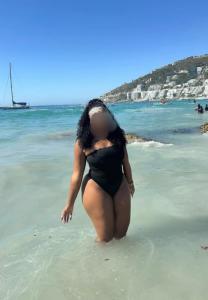 611391688: Chica busca chico en Cantabria
