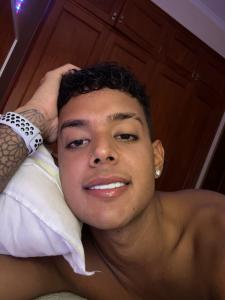 Chico busca chica en Tenerife: 