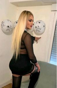 614421305: Chica busca chico en Valencia