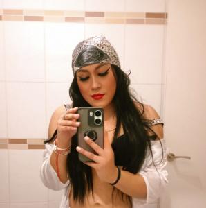 613348037: Chica busca chico en Almería