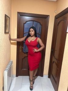 613676323: Chica busca chico en Orense
