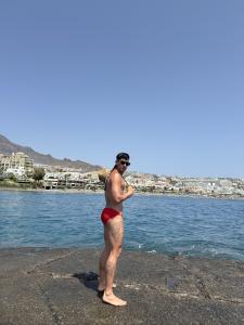 Chico busca chica en Tenerife: 