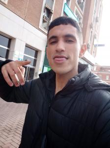 Chico busca chica en Málaga: 