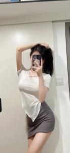 633397743: Chica busca chico en Sevilla