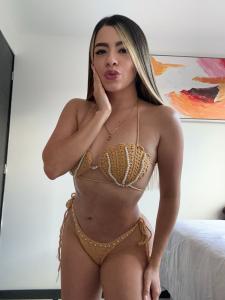Chica busca chico en Ibiza: Chica busca chico