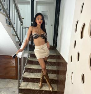 697980911: Travesti en Barcelona