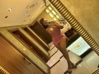 692875142: Chica busca chico en Barcelona