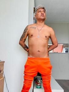 608259318: Chico busca chica en Barcelona