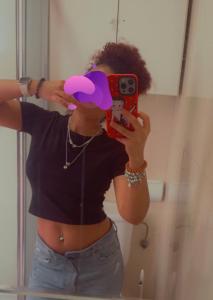 Chica busca chico en Valencia: Chica busca chico
