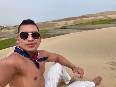 Chico busca chica en Sevilla: 
