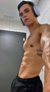 Chico busca chica en Madrid: Chico busca chica