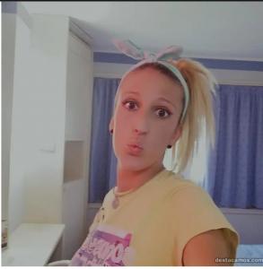 603442347: Chica busca chico en Barcelona
