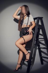 Chica busca chico en Madrid: Chica busca chico