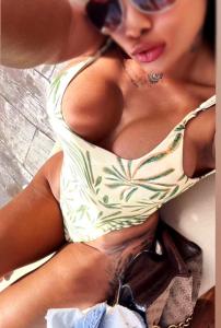 Chica busca chico en Sevilla: Chica busca chico