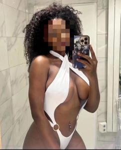 698943828: Chica busca chico en Navarra