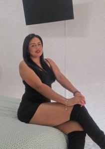 Chica busca chico en Almería: Chica busca chico
