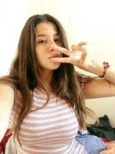 Chica busca chico en Alicante: Chica busca chico