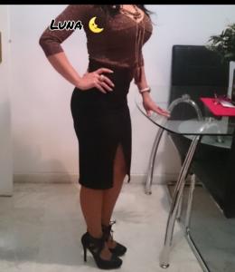 605656619: Chica busca chico en Sevilla