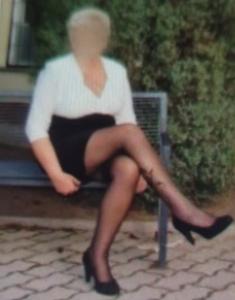 646744149: Chica busca chico en Pontevedra