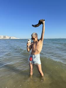 Chico busca chica en Cádiz: 