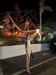 613737544: Chica busca chico en Málaga