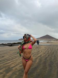 Chica busca chico en Ibiza: Chica busca chico