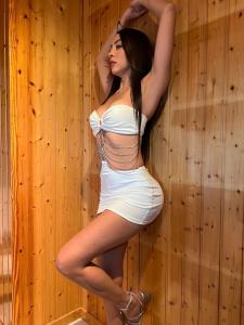 Chica busca chico en Granada: Chica busca chico