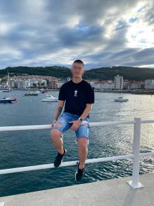 Chico busca chica en Cantabria: 
