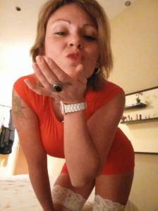 656318206: Chica busca chico en Barcelona