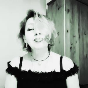 Chica busca chico en Granada: Chica busca chico