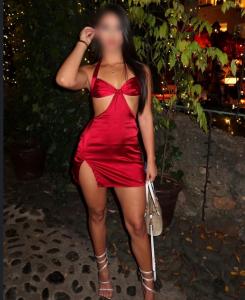 614551064: Chica busca chico en Sevilla