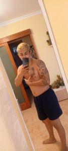 Chico busca chica en Las Palmas: 