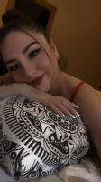 695977747: Chica busca chico en Barcelona
