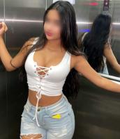 614620388: Chica busca chico en Barcelona