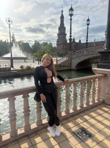 697399380: Chica busca chico en Vizcaya