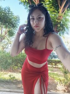 Chica busca chico en Granada: Chica busca chico