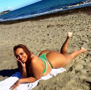 612564850: Chica busca chico en Barcelona