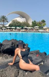 611289495: Chica busca chico en Granada
